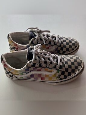 Vans Ward Rainbow Checkerboard Sneakers Low Top US Missy Size 4 Women’s 5.5